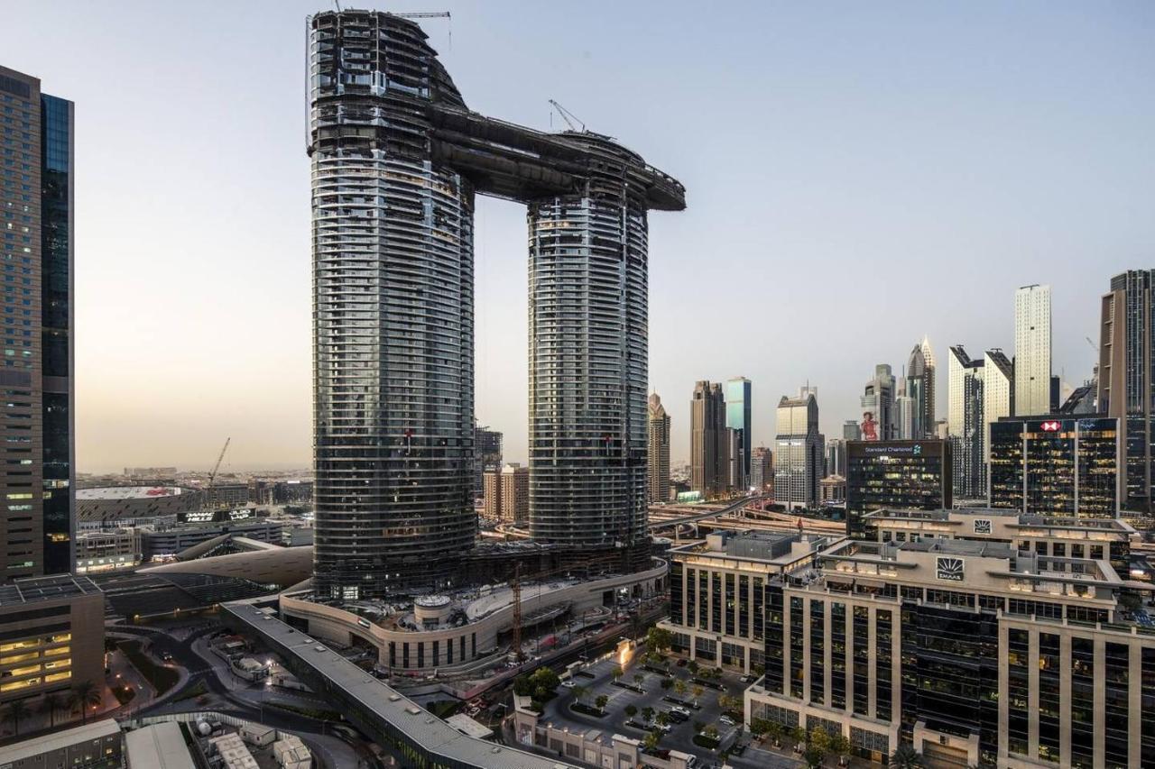 Frank Porter - Burj Vista Apartment Dubai